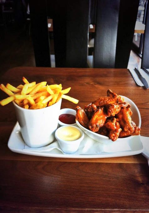 Award Winning Spicy Chicken Wings with Fries Special